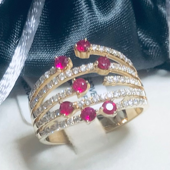 ⭐️ HOST PICK⭐️ 14K Yellow Gold Genuine Ruby & Diamond Ring - Picture 7 of 15